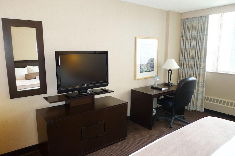 Ramada Plaza By Wyndham Calgary Downtown Otel Dış mekan fotoğraf