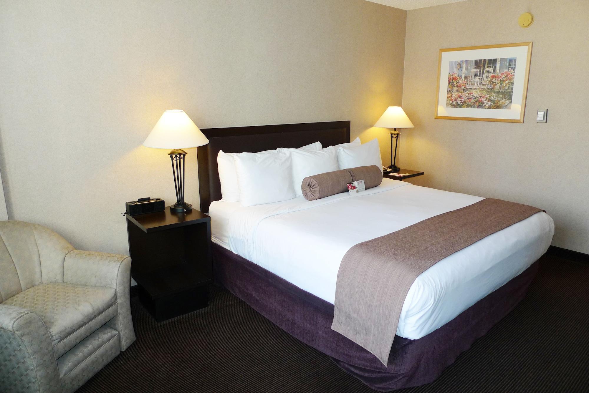 Ramada Plaza By Wyndham Calgary Downtown Otel Dış mekan fotoğraf